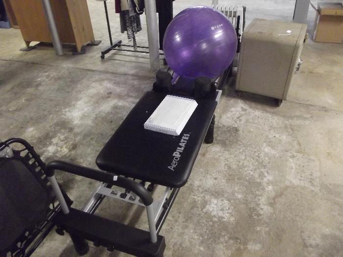 Pilates exercise machine, with manual and also excercise ball 
