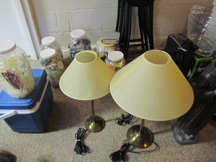 Various inexpensive lamps and household items