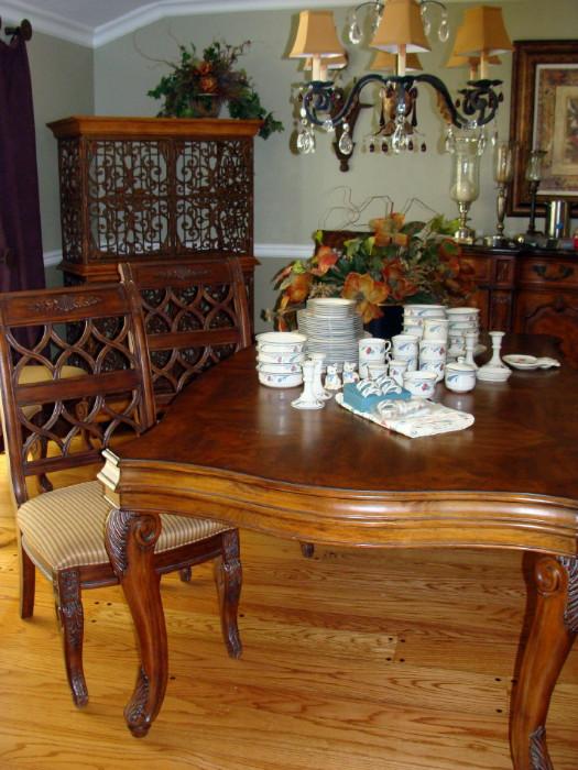 Drexel Heritage Dining room