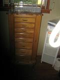 Jewelry chest