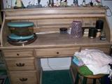 Roll top desk $100.00