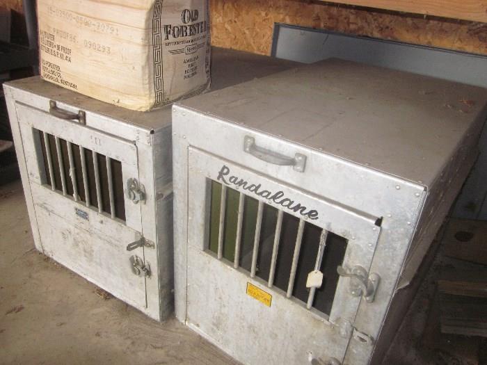 Cages, dog kennels, Travel kennels