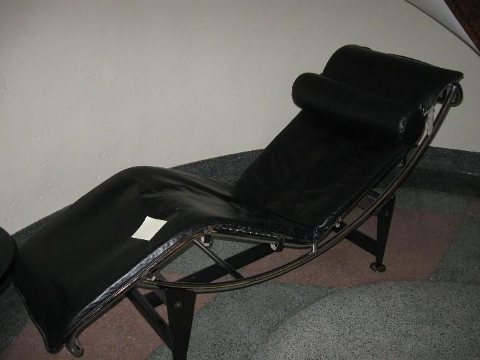 Leather Le Corbusier Chaise 