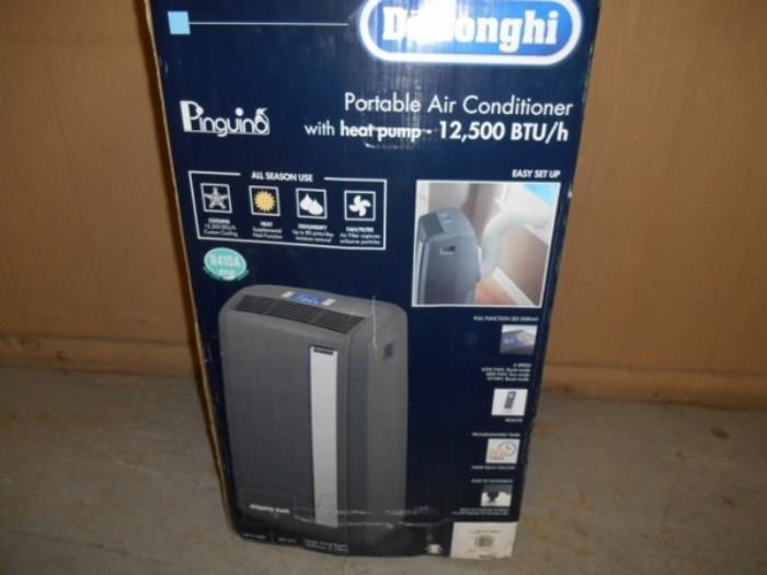 Delonghi 12,500 BTU Portable Room Air Conditioners 
