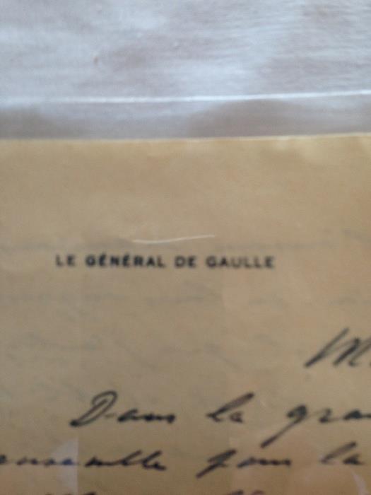 Handwritten letter/Charles DeGaulle
