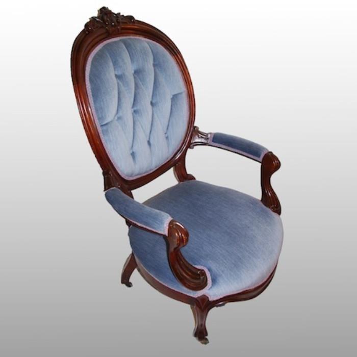 Antique Ladies Parlour Armchair with Button Back Upholstery.
Condition: Very good
Shipping:No
Size: 27x32x45"
Location: DR