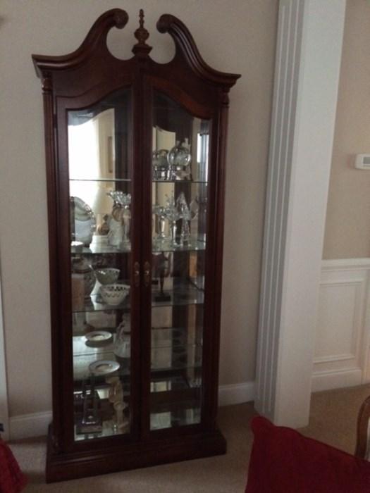 Curio Cabinet(Please note that Item inside are Not For Sale)