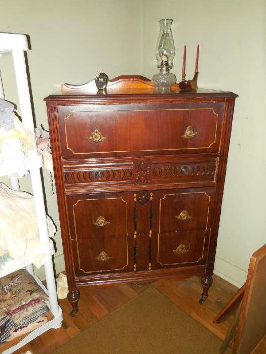 Ornate chest - matches bed and dresser