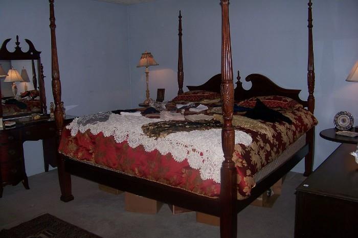 Mahogany king size bed - 