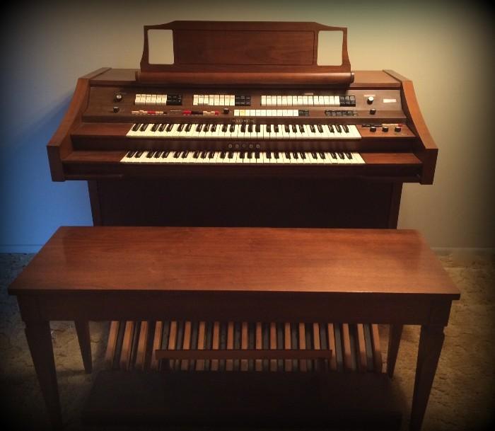 Baldwin Organ....it works, come hear it!