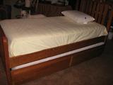 Twin size trundle bed - GREAT shape!!