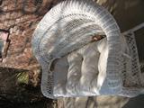 WHITE WICKER LOVESEAT