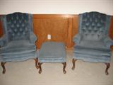 SET OF 2 WING BACK CHAIRS WITH MATCHING OTTOMAN - VELVET - BLUE