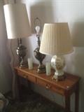 Sofa table, lamps