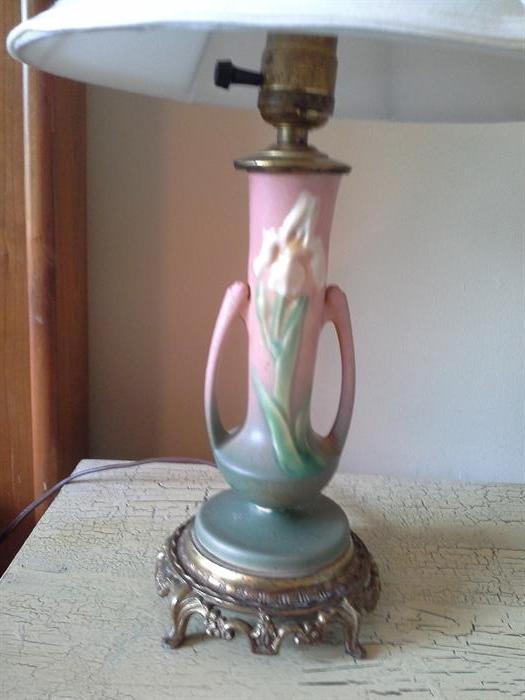 Roseville (?) Frescia Table Lamp