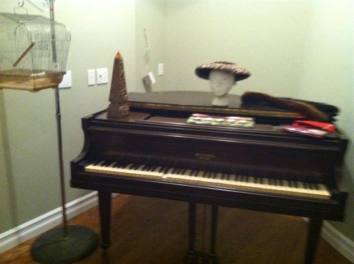 WINTER NEW YORK PIANO NEEDS WORK WOOD IN GOOD CONDITION
