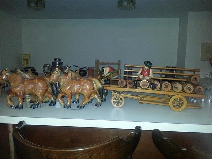 Lowenbrau Wagon Pulled by Four Horses with Kegs on the Wagon