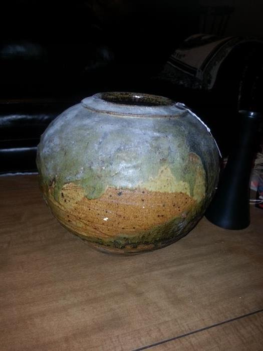 Art Pottery created and Signed by Artist Sperry