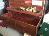 Lane cedar chest