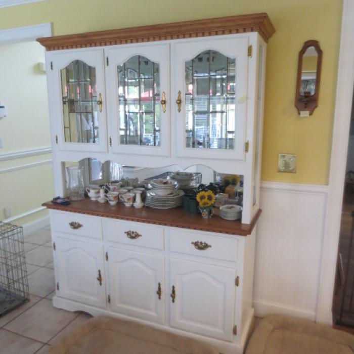 GREAT LOOK AND STORAGE 