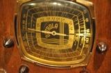 Vintage Detrola wave radio
