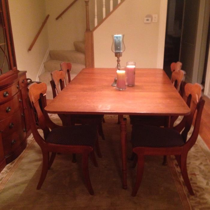 DININGROOM TABLE WITH 6 CHAIRS