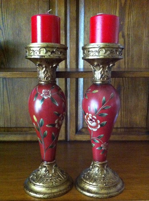 Assorted decorative ware, pair candle holders.