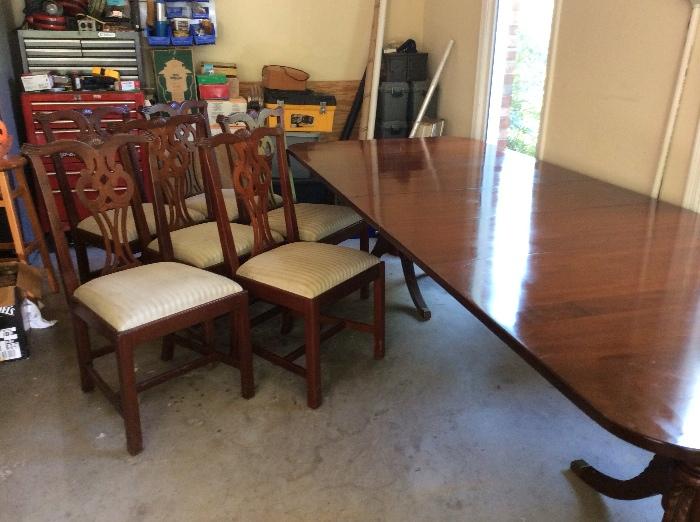 Chippendale style dining room table: 3 leaves 6 chairs