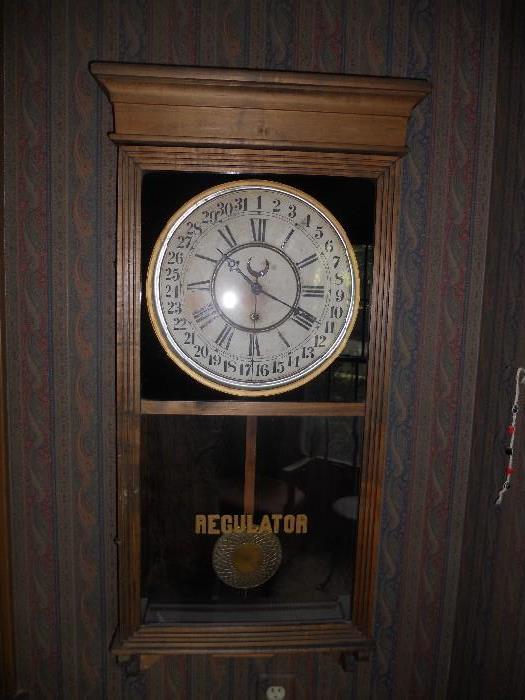 regulator clock