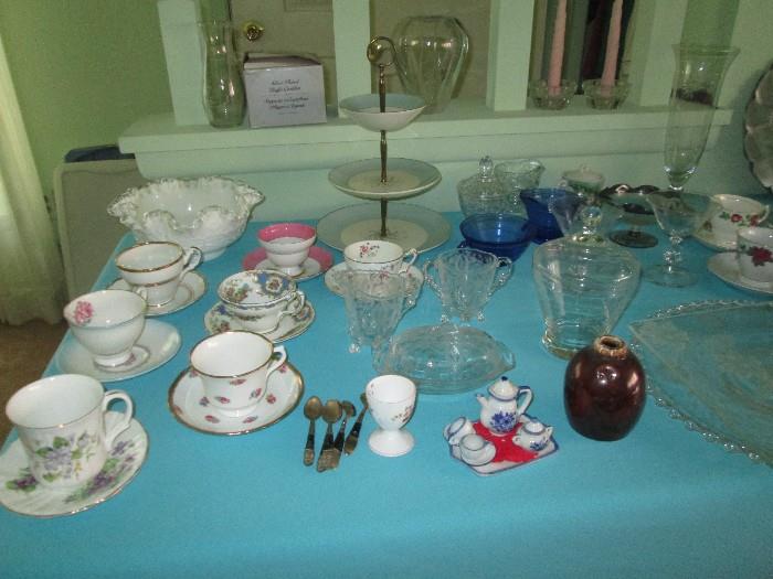 Glassware & serving pieces
