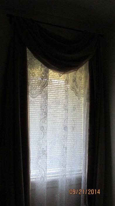 MISC DRAPES & CURTAINS
