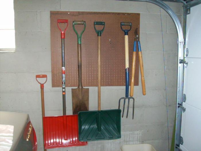 Snow shovels, Shovels, Yard Tools