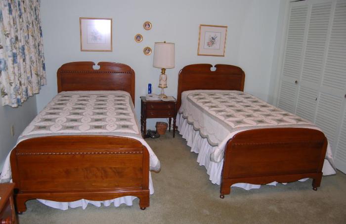 Pair of matched Twin Beds with Matching Quilts