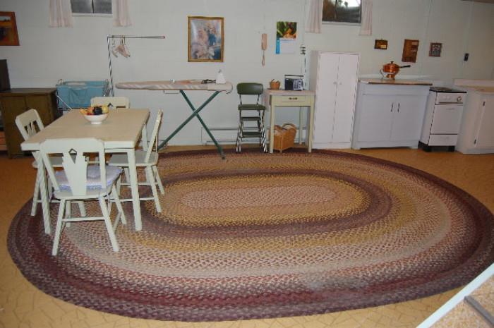 NICE 30's - 40's Painted Kitchen Table & Large Braided Rug