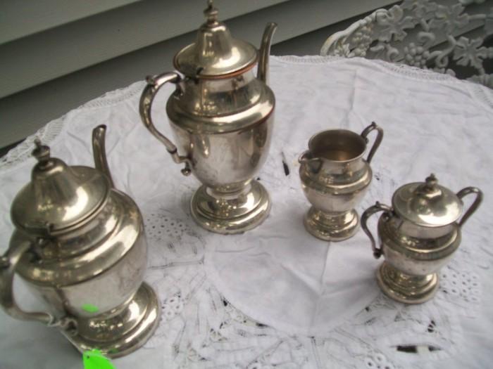 Very nice Silver Plate Coffee, Tea, Creamer & Sugar Set
