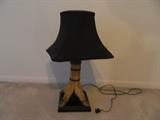 Deer hoof lamp