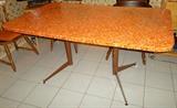 Shell top table