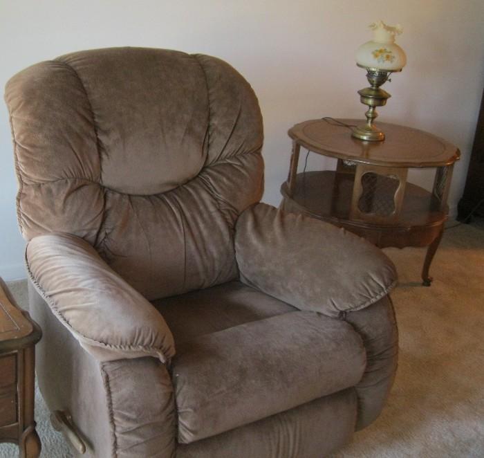 Overstuffed Recliner and Round Side Table - 25" x 28"