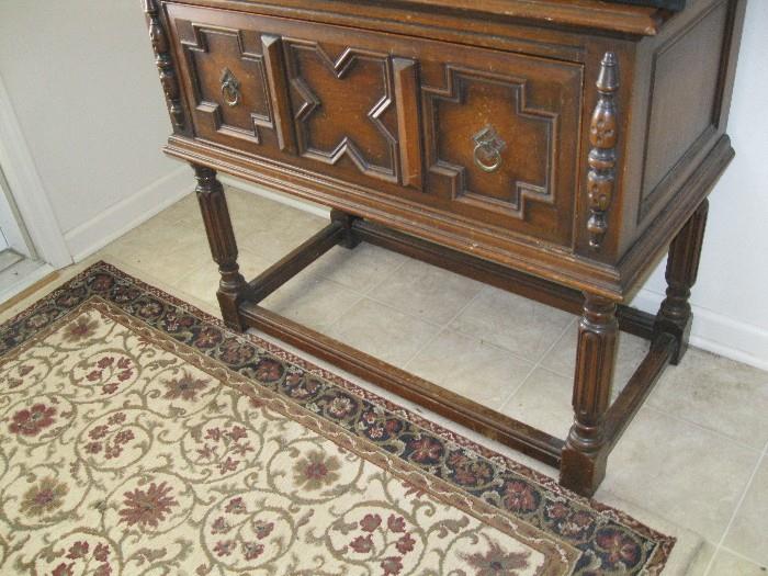 Foyer table with large drawer - 32 1/2" x 38" x 20" and 5' by 3' area rug