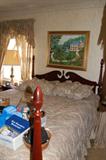 queen half poster bed