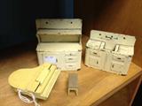 part of lot of 1920's-30's metal dollhouse furniture - love the grand piano!!