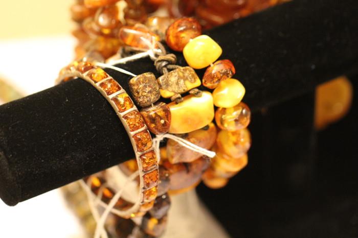 All kinds of amber bracelets