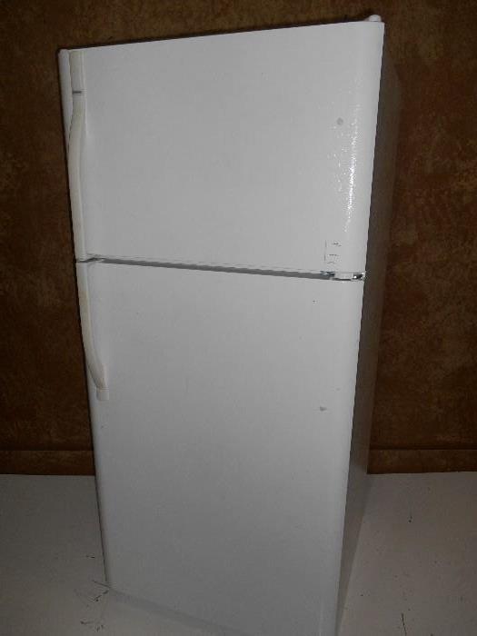 Nice Working Refrigerator 