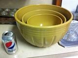 huge Roseville mixing bowl set in perfect condition