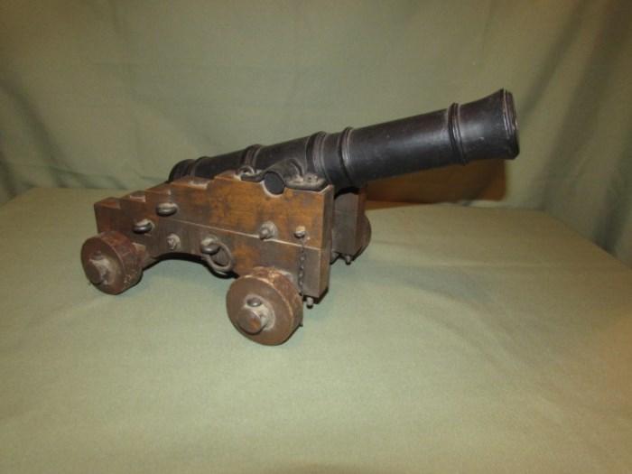 Heavy Black Powder Cannon on Carriage
