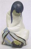 LLADRO LG. SEATED ESKIMO CHILD FIGURE. "ESKIMO GIRL", LLADRO #2008.30, 11 1/2" TALL.