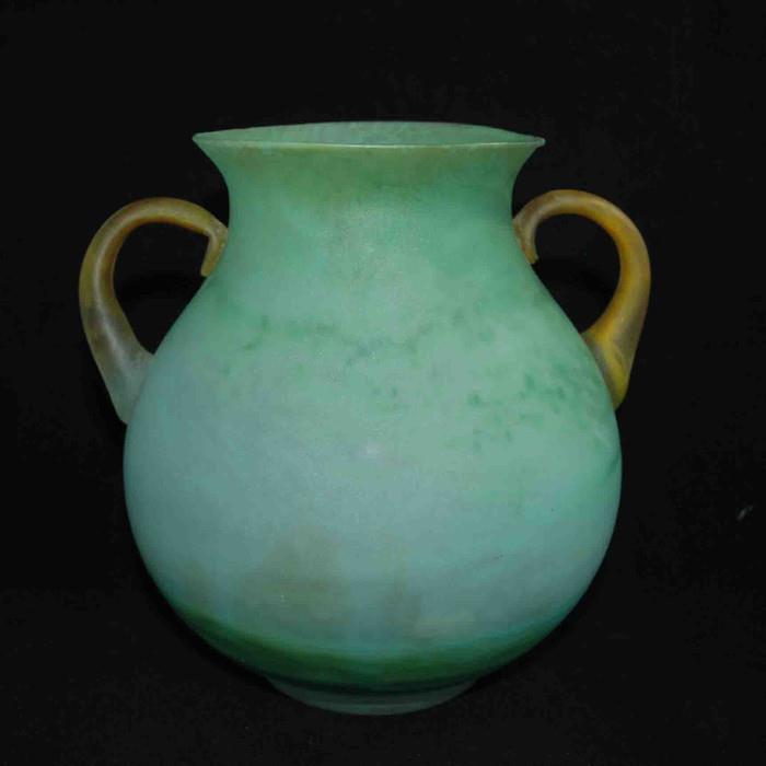 Vintage Green Frosted Art Glass Urn with Applied Handles
Condition: Very good
Shipping: Yes
Size: 8" 