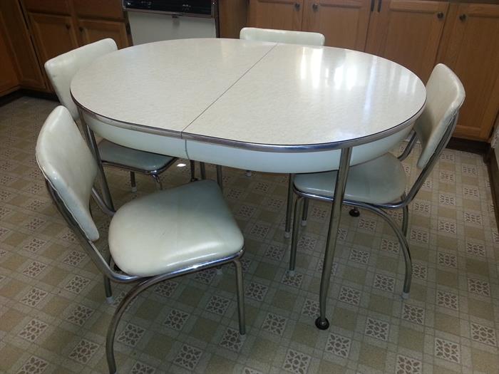 White retro table with 6 chairs 