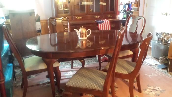 Dining Room Set with 6 Chairs 