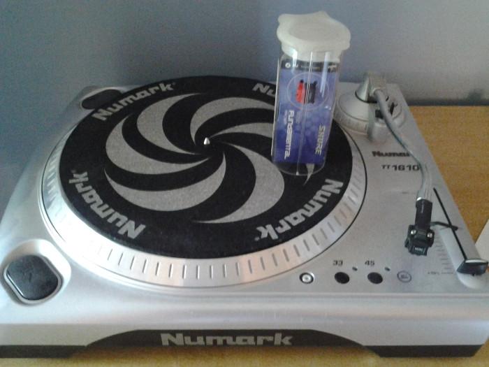 numark turntable with new cartridge $35
